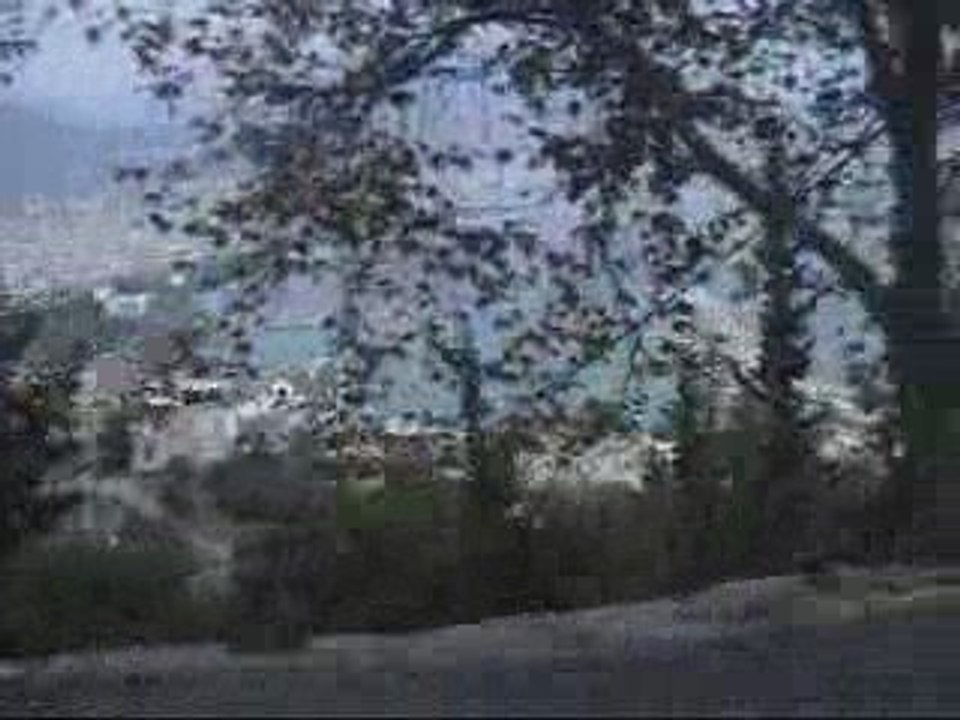 Zjazd samochodem z zamku w Alanyi