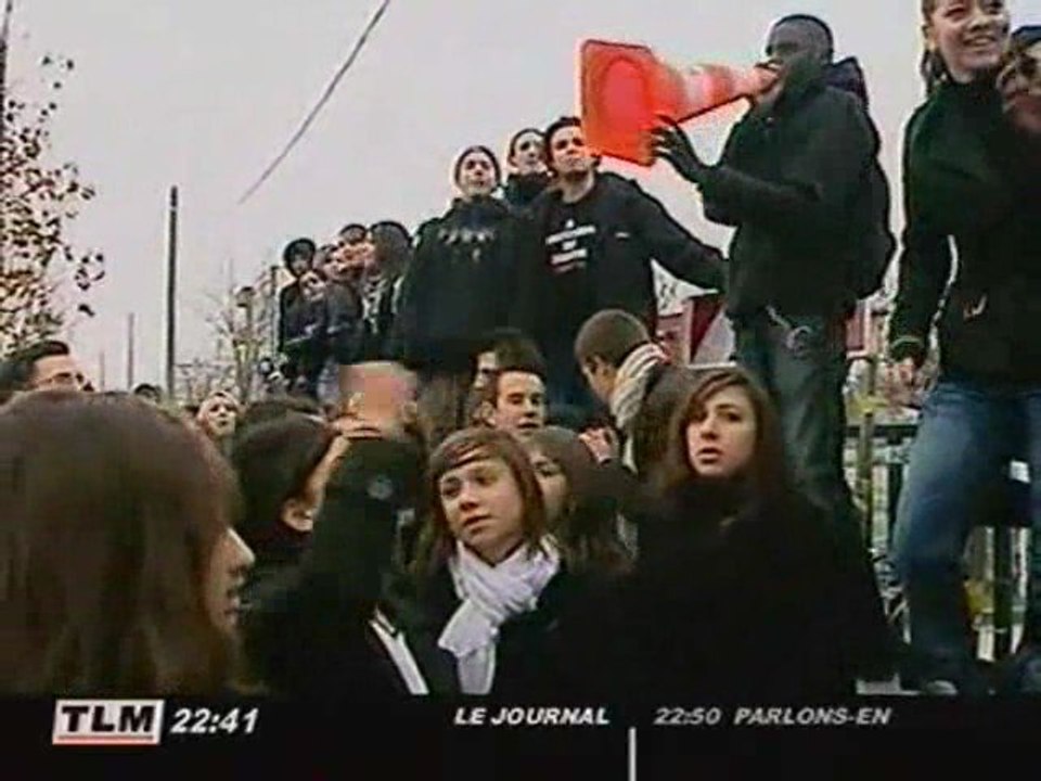 Réforme Darcos : Blocage du Lycée Charlie Chaplin