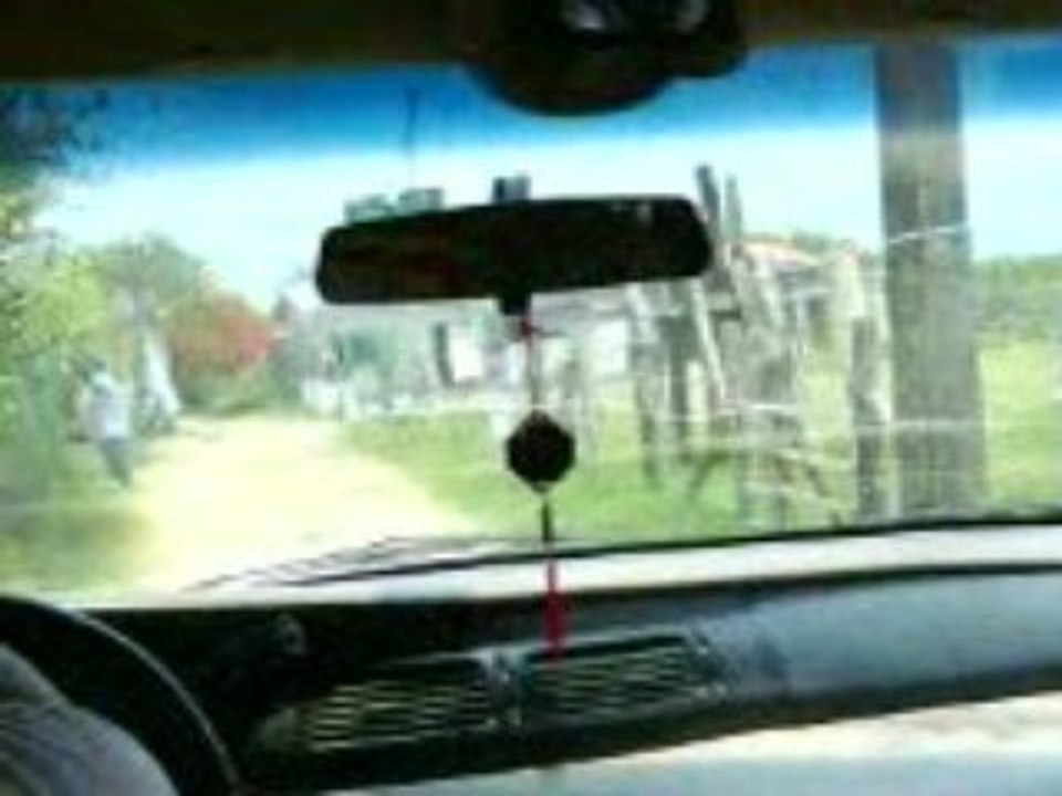 TAMIAHUA INDIGENA CON GREÑAS DE BOB MARLEY