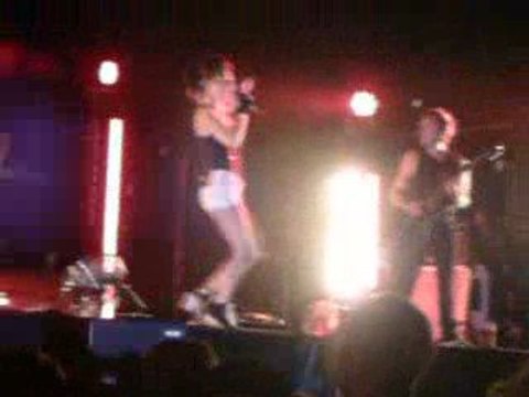 Lova Lova de Superbus au Stade Tropenas de Montélimar