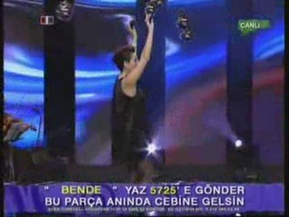 Funda Arar  Dert bende