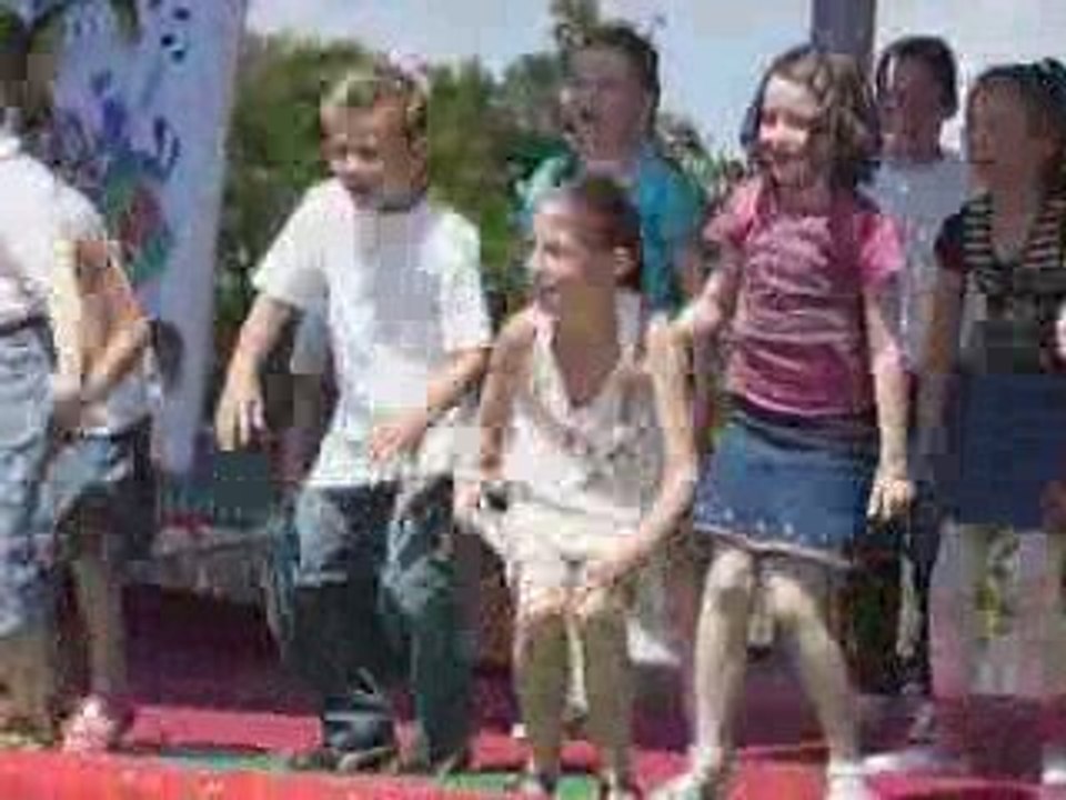 Fête de l'école; Titouan et Eve (2009)