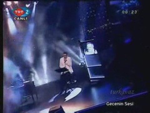 İbrahim Sadri Siyah gözlerine beni de götür Nurullah Genç