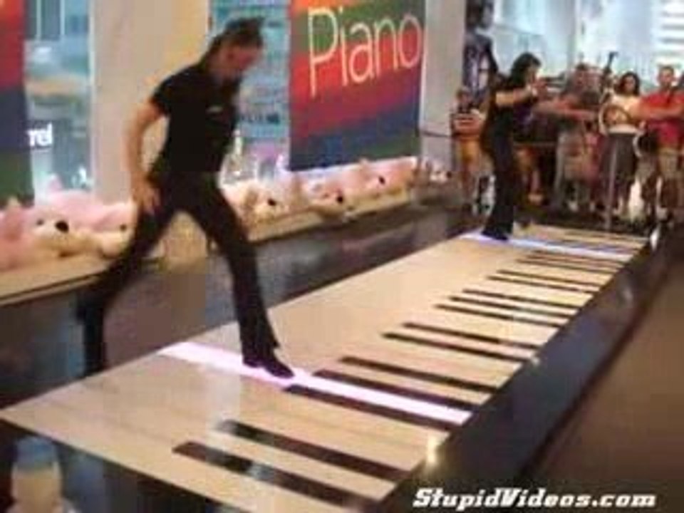 Le fameux piano geant, franchement chapeau, beau travail