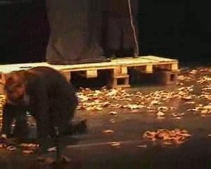 video LE CHANT D'UN OISEAU (Tours 2007)