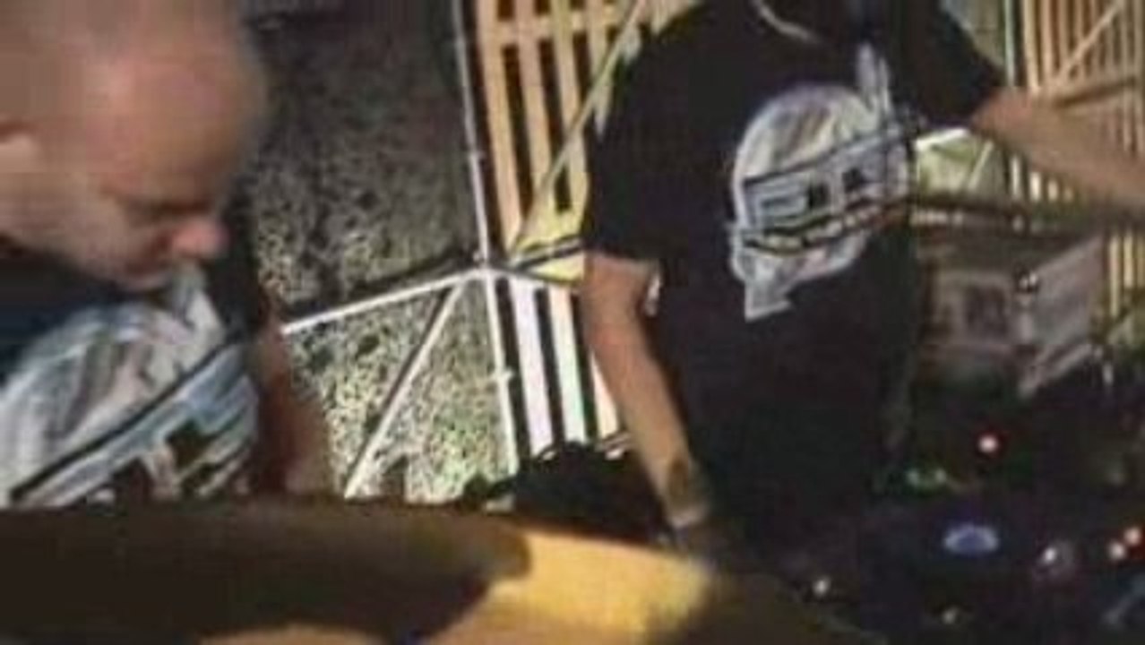 showtek @ Gigadance Oss 2009  hardstyle festival