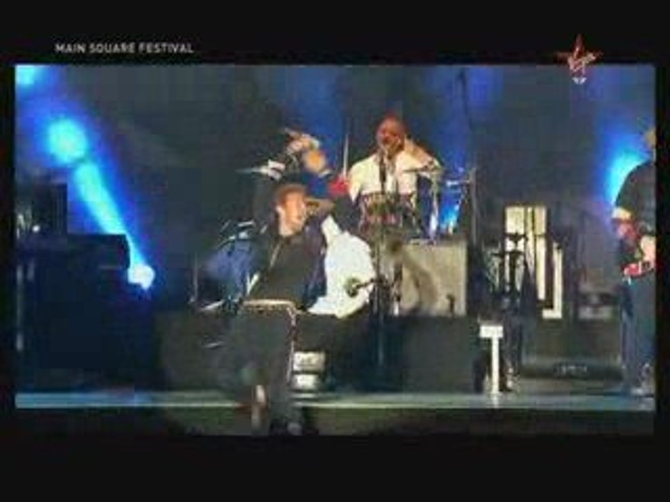 coldplay-in my place (live main square Arras)