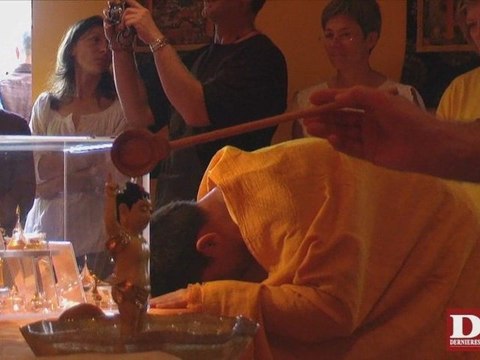 Cérémonie d'ouverture reliques sacrées du Bouddha colmar