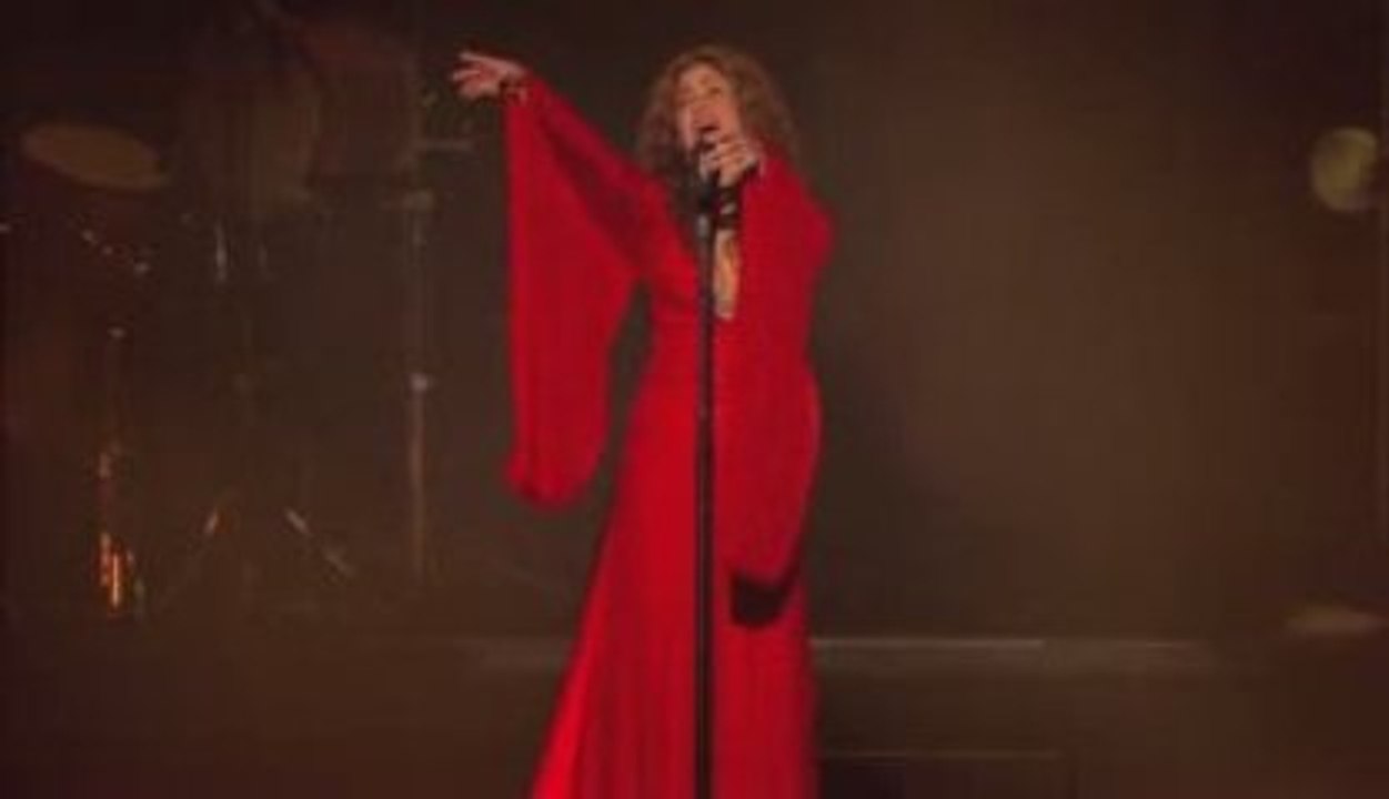 SHAKIRA - No (LIVE)