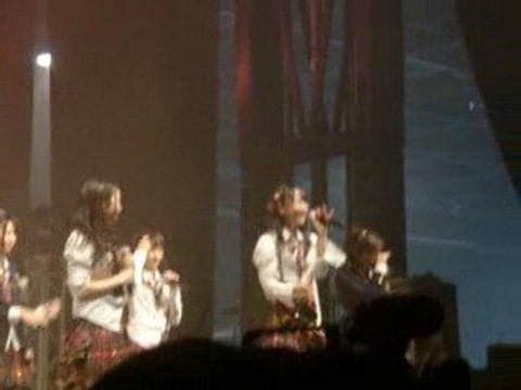 [9/26] Japan Expo 2009 - AKB48 Présentation des membres 1/3