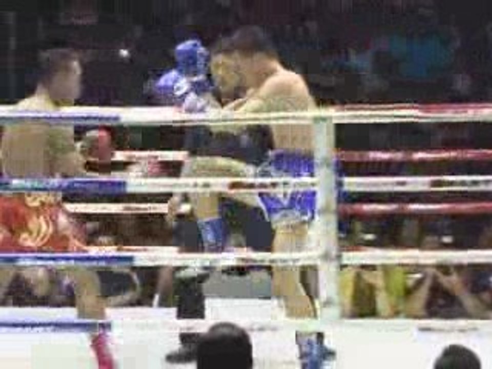 Saenchai Sor Kingstar vs Petchboonchu & Saketdao PART 1