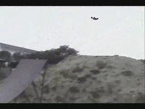 B-Maxx & E-Revo VXL 1/16 Quadruple Backflip