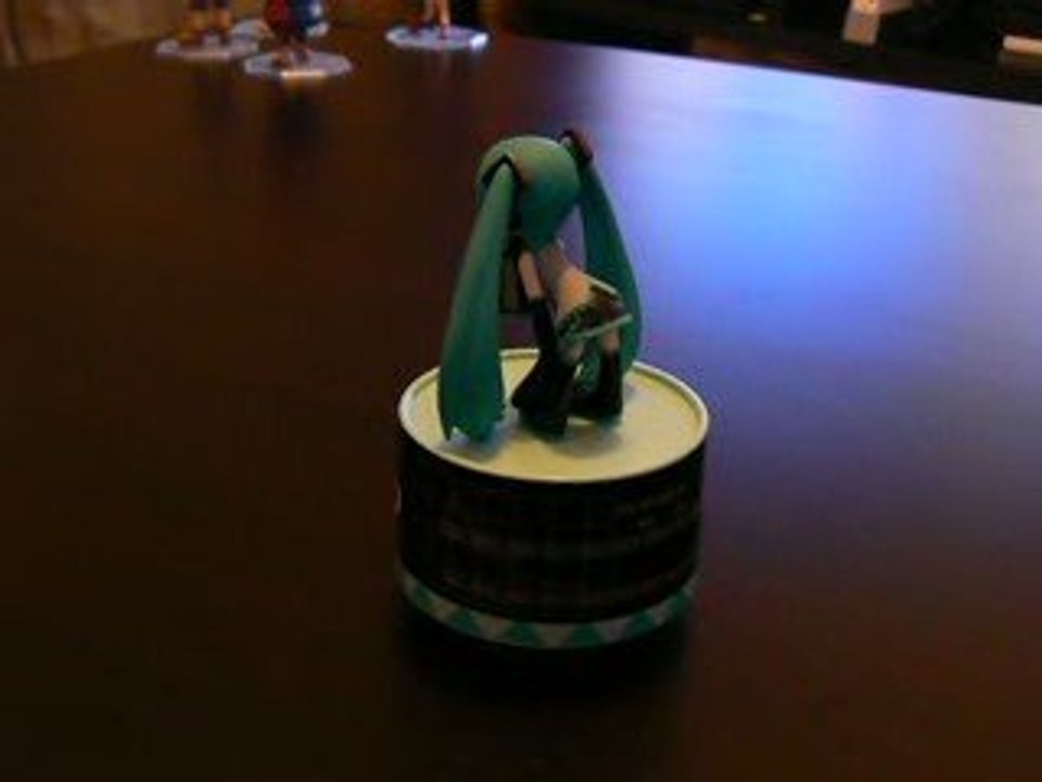 Music Box Vocaloid Miku Hatsune
