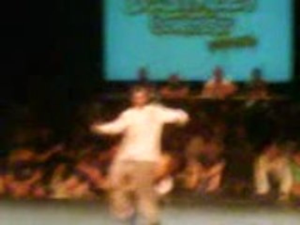 battle poppin kid-menace vs poppin giga