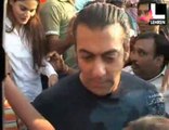 Salman Khan in fight with a photographer