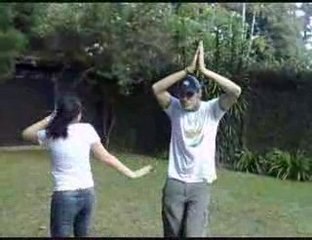 J.Phi et Nique dance pour le BRIC