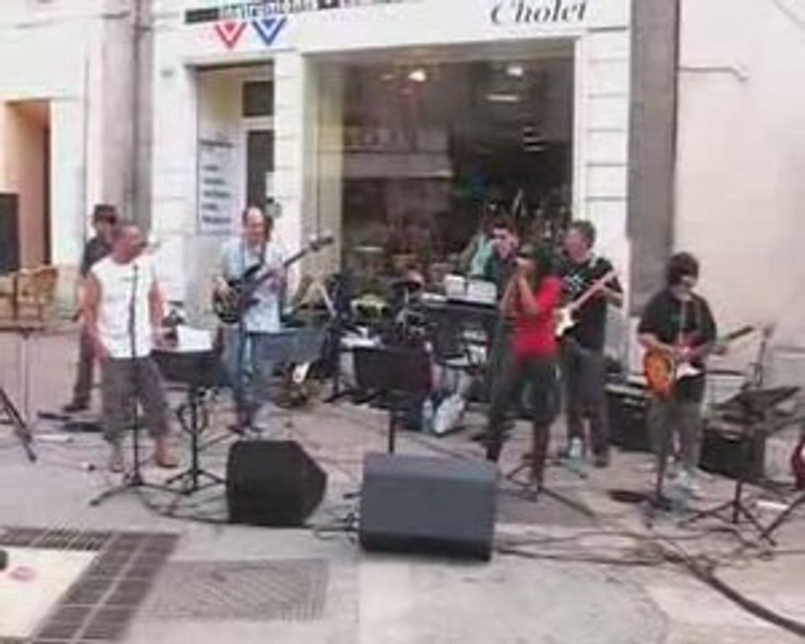 Bajakan: Everybody need somebody (The Blues Brothers)