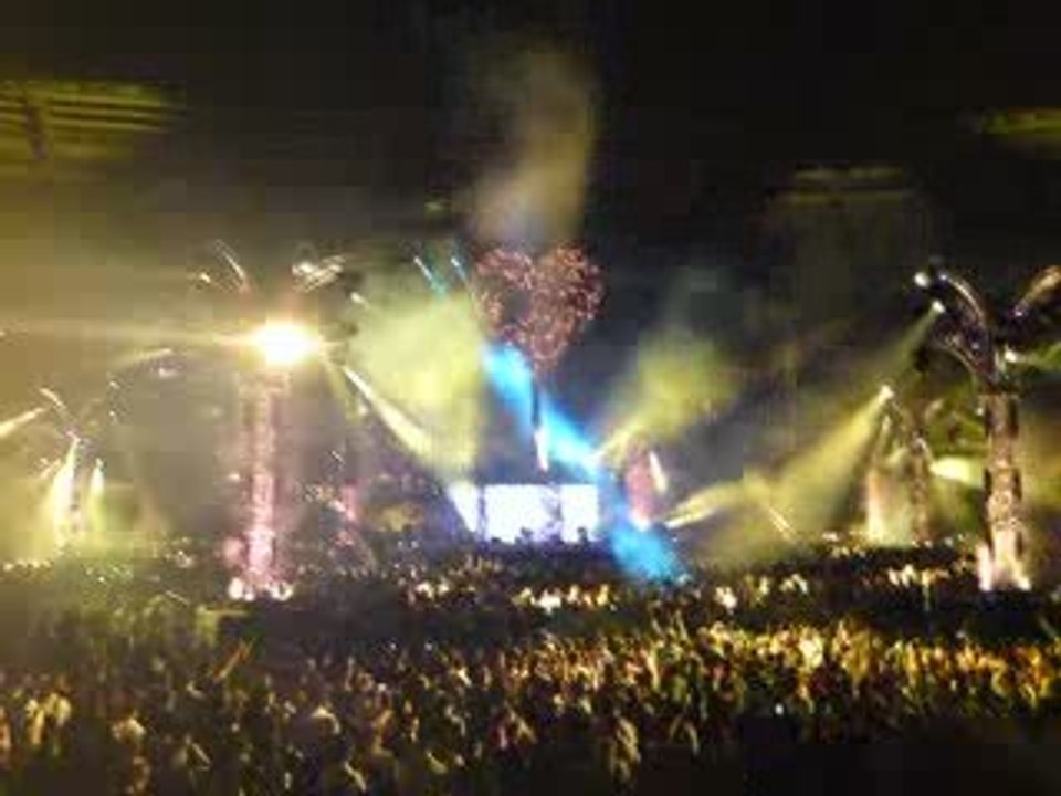 UNIGHTED 2009 David Guetta - When Love Takes Over