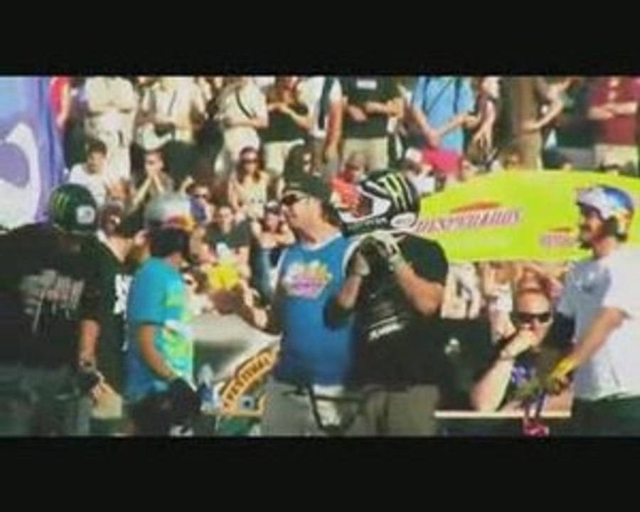 Comile skate slow motion