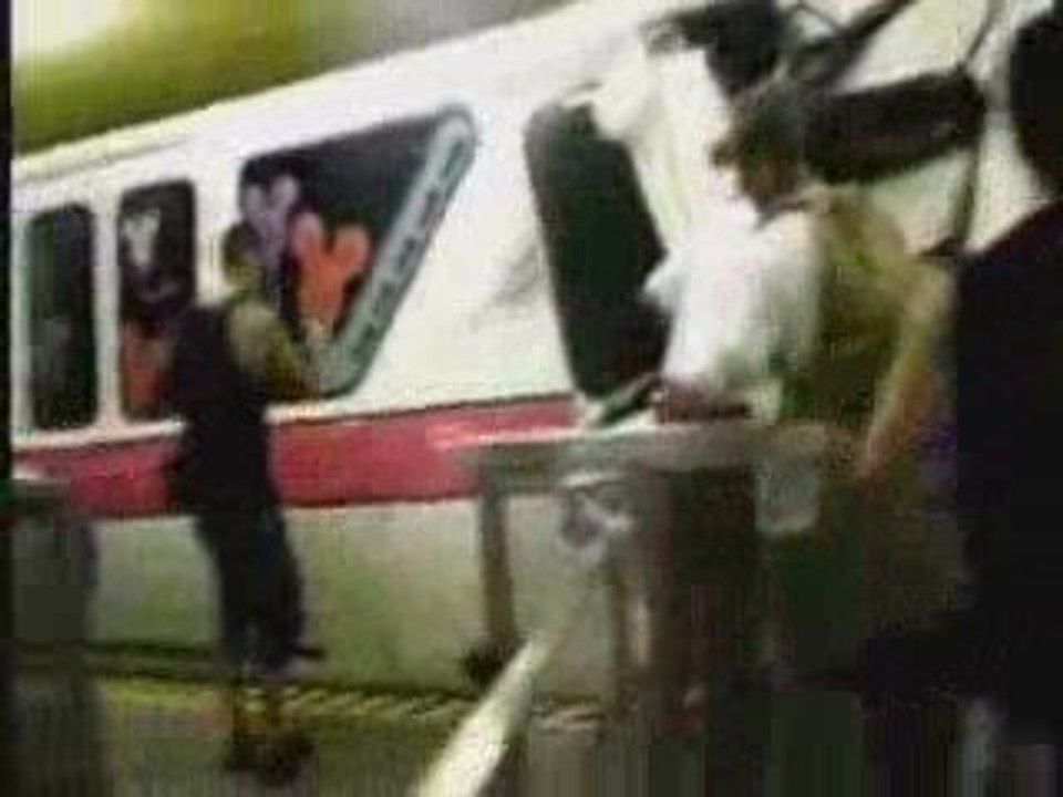Monorail Crash At Walt Disney World Kills Driver