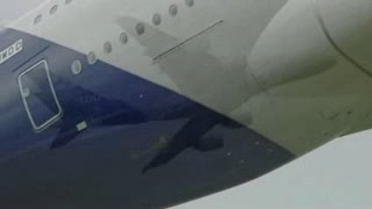 Démonstration D'AIRBUS A380 LE BOURGET AIR SHOW 2009.