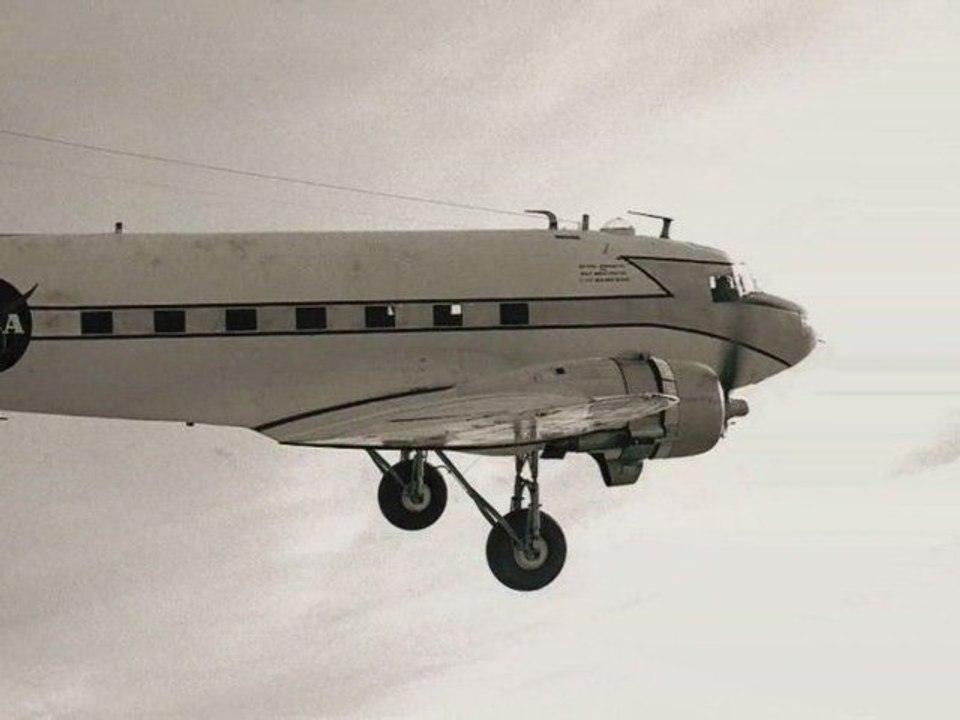 Un mois, un avion - DC3