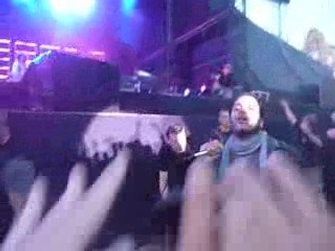 Lenny Kravitz dans la foule, ma main ds la sienne =)