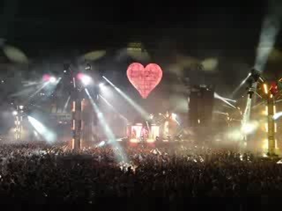 UNIGHTED 2009 Axwell & Steve Angello - Tell Me Why