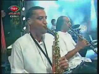 Çemberimde gül oya Sabriye Sayan