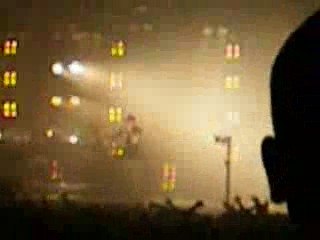 Somewhat damaged, NIN Wave Goodbye live in Paris