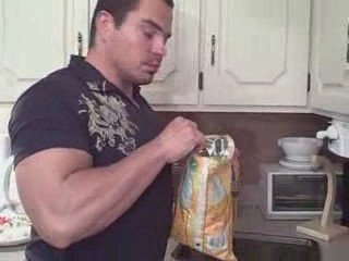 Tasty Muscle Building Meal Recipes - Low Fat Nachos