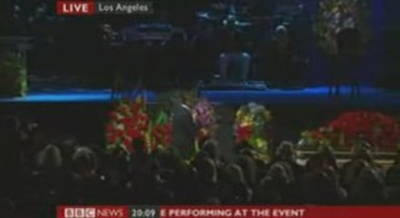 USHER MICHAEL JACKSON MEMORIAL SERVICE PERFORMANCE GONE TOO