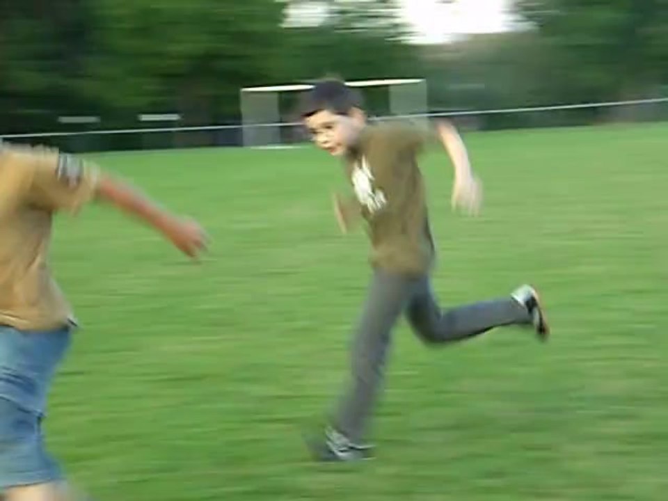 cocuklar futbol maci-gülen köyü piknik-4temmuz2009 245