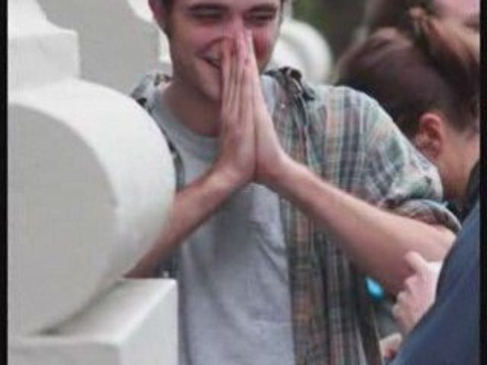 Robert Pattinson - Remember Me in pics (Part 1)