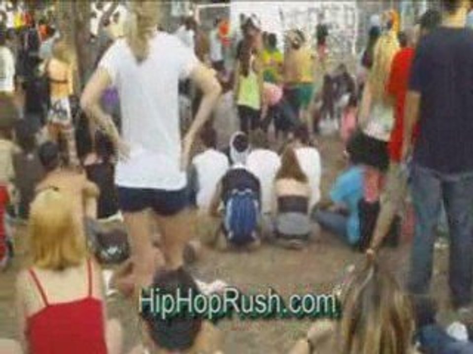 Ultra 2009 Video blog by HipHopRush.com & FiendDish.com .