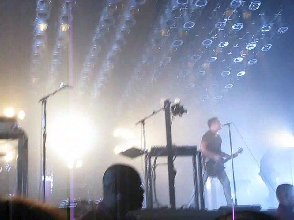 Nine Inch Nails @ Zénith | 07.07.2009 - Terrible Lie part.2