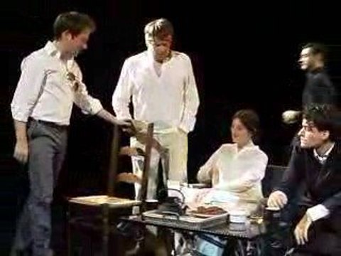 au théatre hier au soir : (1).