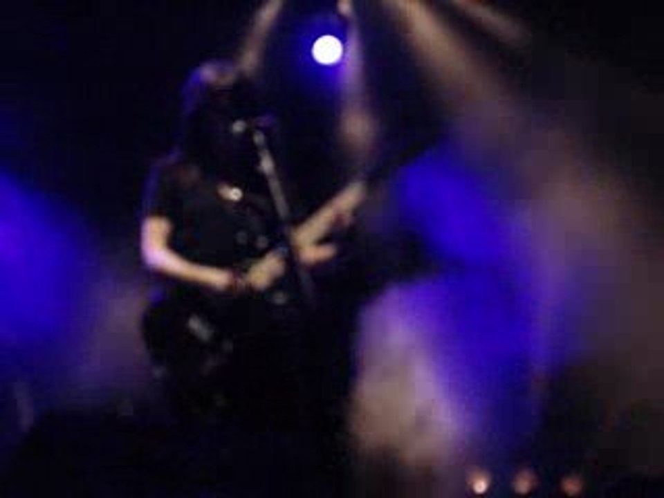 blood red shoes live