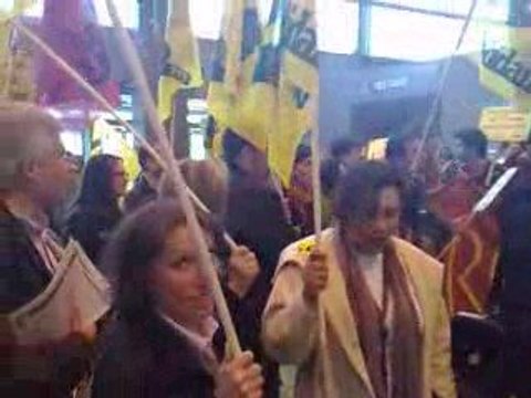 Manifestation des salariés centres d'appels au SECA suite