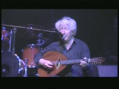 Allaoua Bahlouli chante Semehtiyi de Lounès Matoub