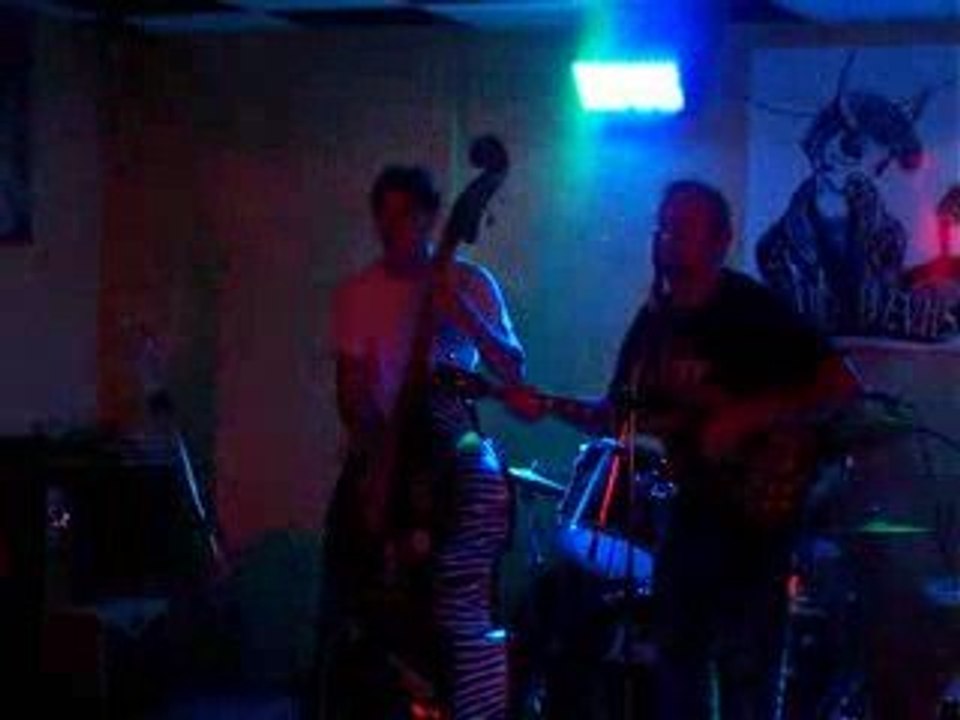 Screaming Kids - Baby please don't go