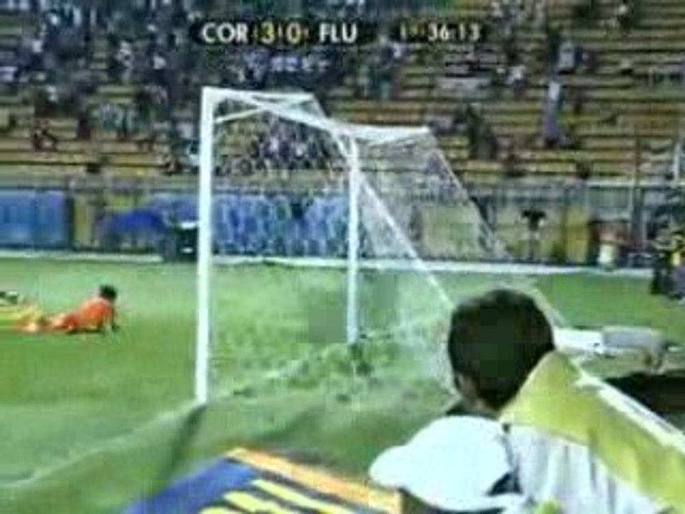 Ronaldo VS Fluminense: Le triplé !