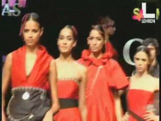 Sonu Niigaam walks on the ramp