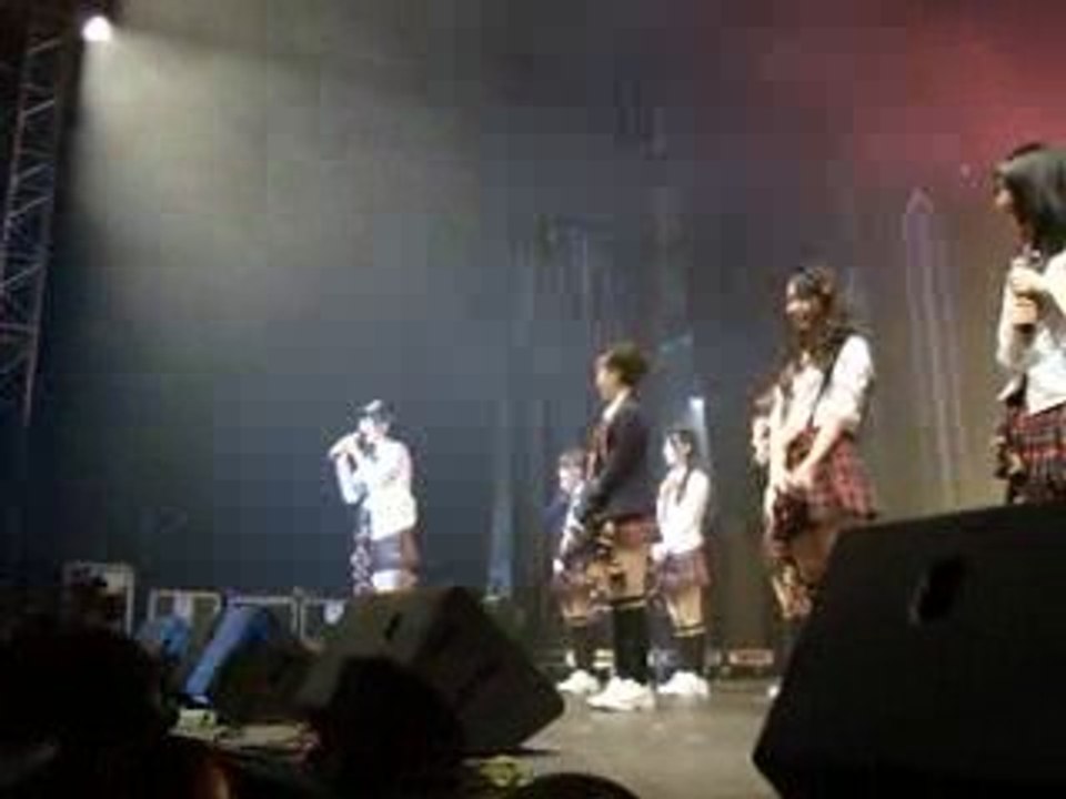 JE 2009 Jour 2 - AKB 48 - 01 - Presentations