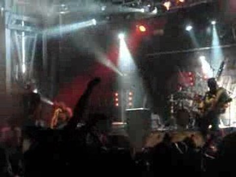 Lofofora (dans le port d'amsterdam) live a la bathie 04/07