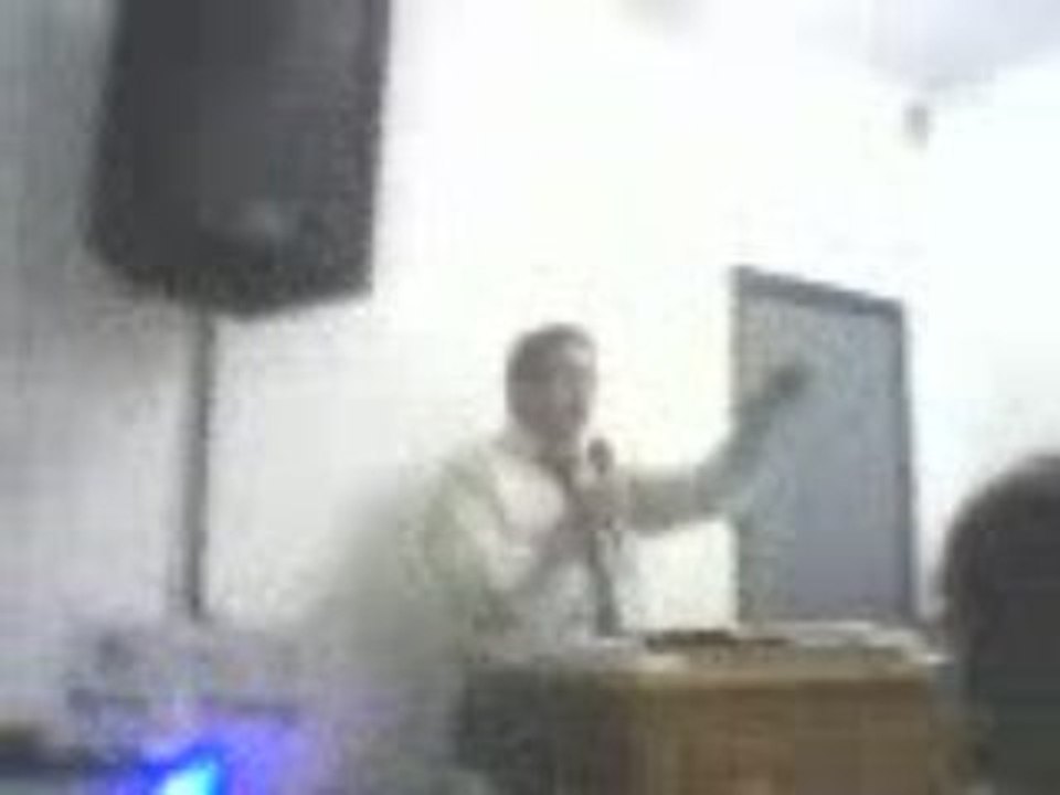 el pator arturo de bilbao en el culto de bayonna 01
