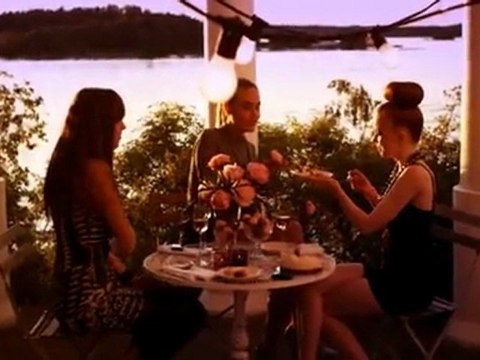 Pubblicità Sony Ericsson Jalou - Cellulare fashion