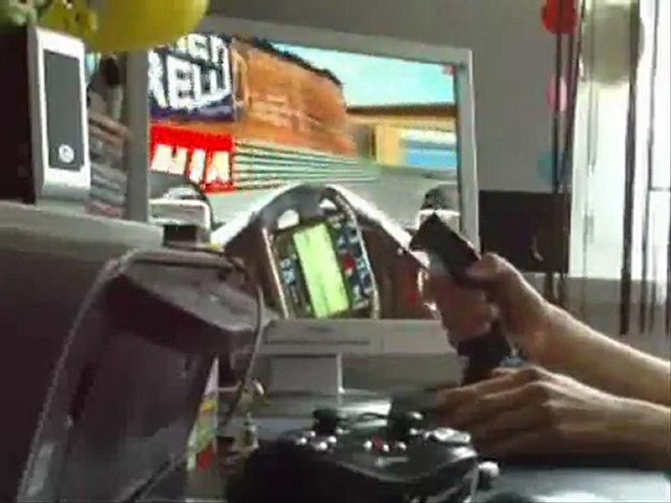 Grand Prix 3 joué avec le joystick ''Wingman Extreme''