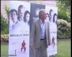 Douglas habla sobre la enfermedad de su mujer