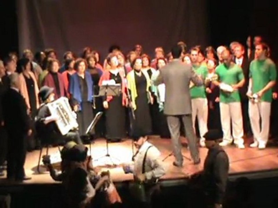 América... América - Isto aqui o que é! - Folk italiano e Ary Barroso